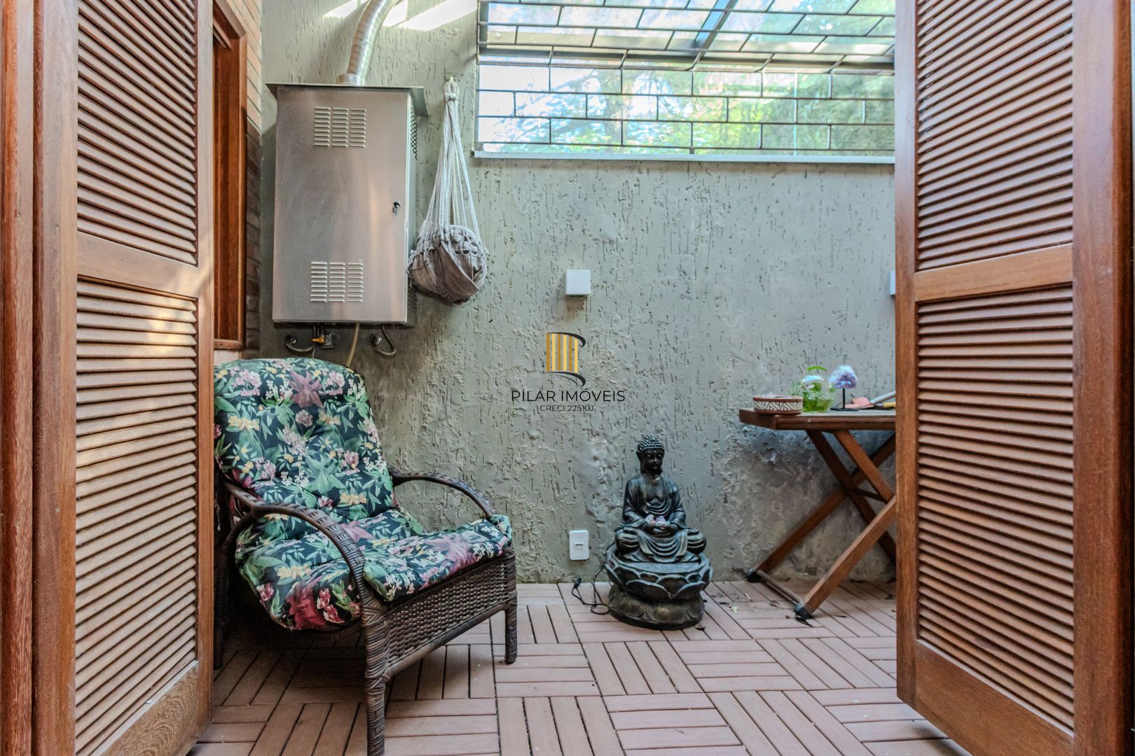 Casa no Jardim Botânico de 2 dormitórios 1 vaga e amplo terreno