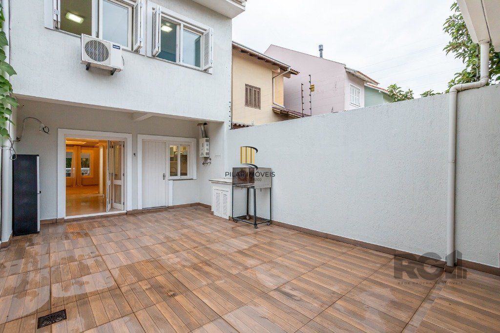 Casa sobrado no Sarandi Ecoville de 3 dormitórios e 3 vagas