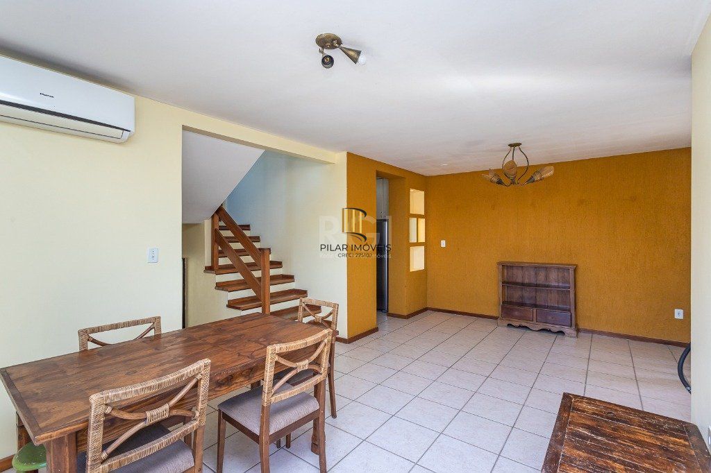 Casa Condominio para Venda - 193.19m², 3 dormitórios, sendo 1 suites, 2 vagas - Cristal