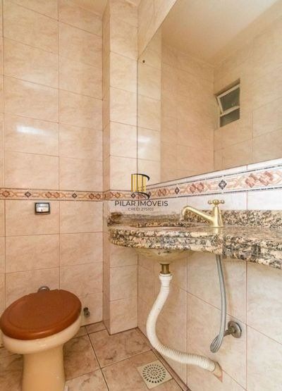 Apartamento de 2 dormitórios dependência e vaga