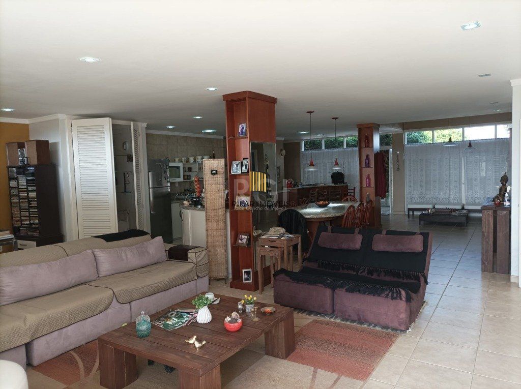 Casa para Venda 3 dormitórios 2 vagas - Capão Novo