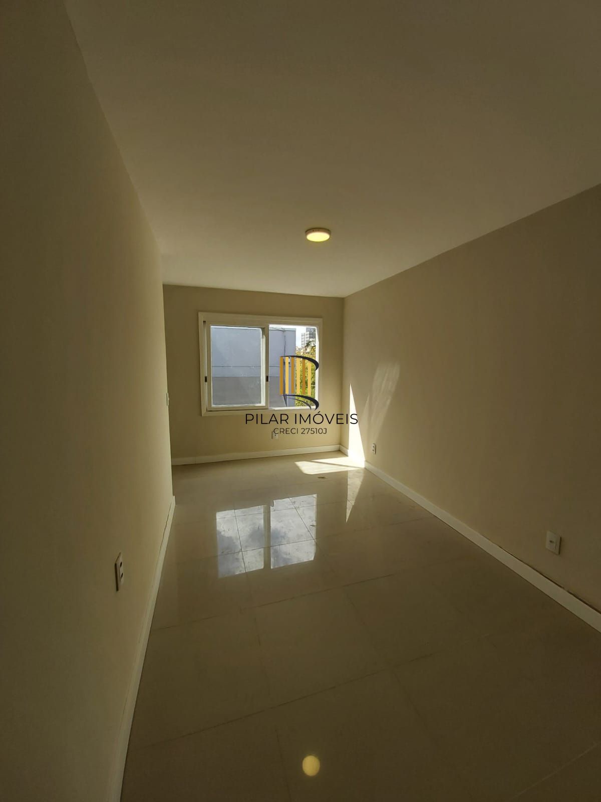 Apartamento no Higienópolis de 2 dormitórios reformado DESOCUPADO