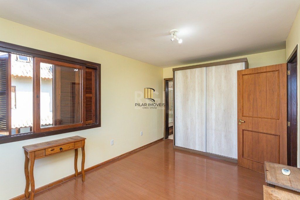 Casa Condominio para Venda - 193.19m², 3 dormitórios, sendo 1 suites, 2 vagas - Cristal