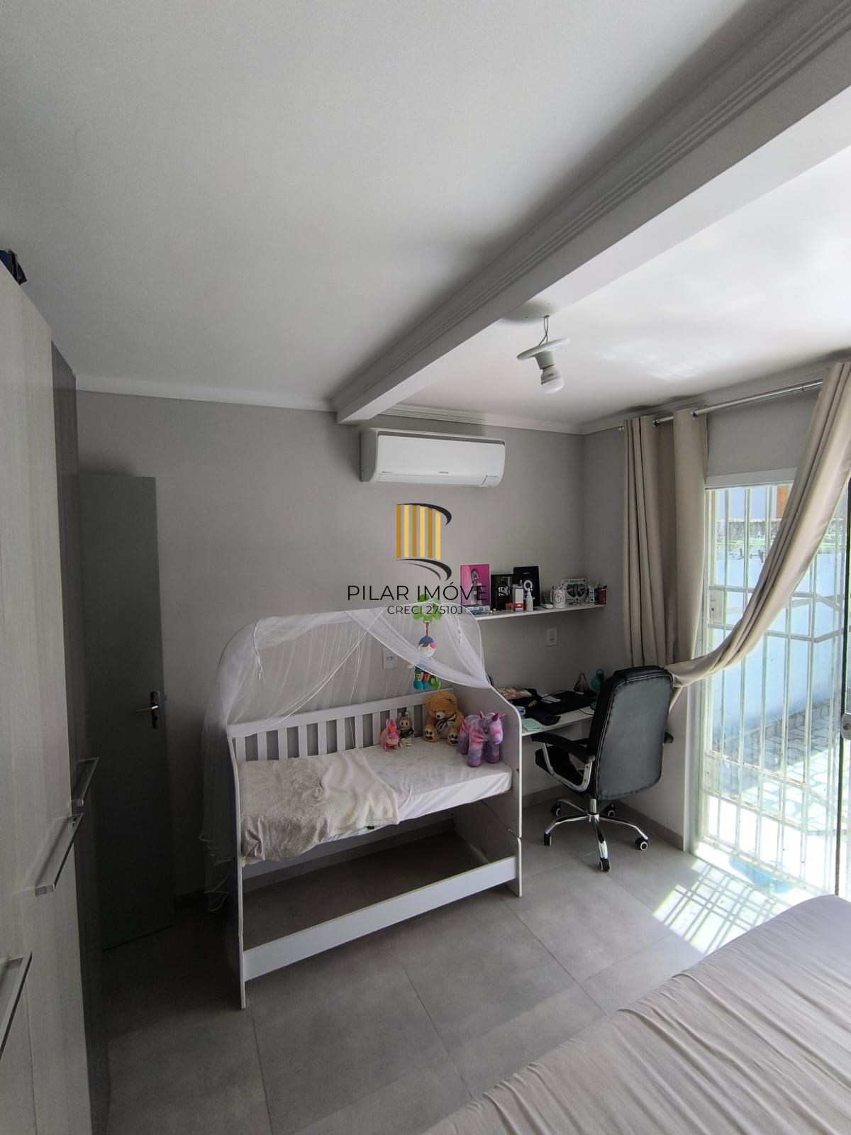 Casa 2 dormitórios no bairro Jardim Algarve