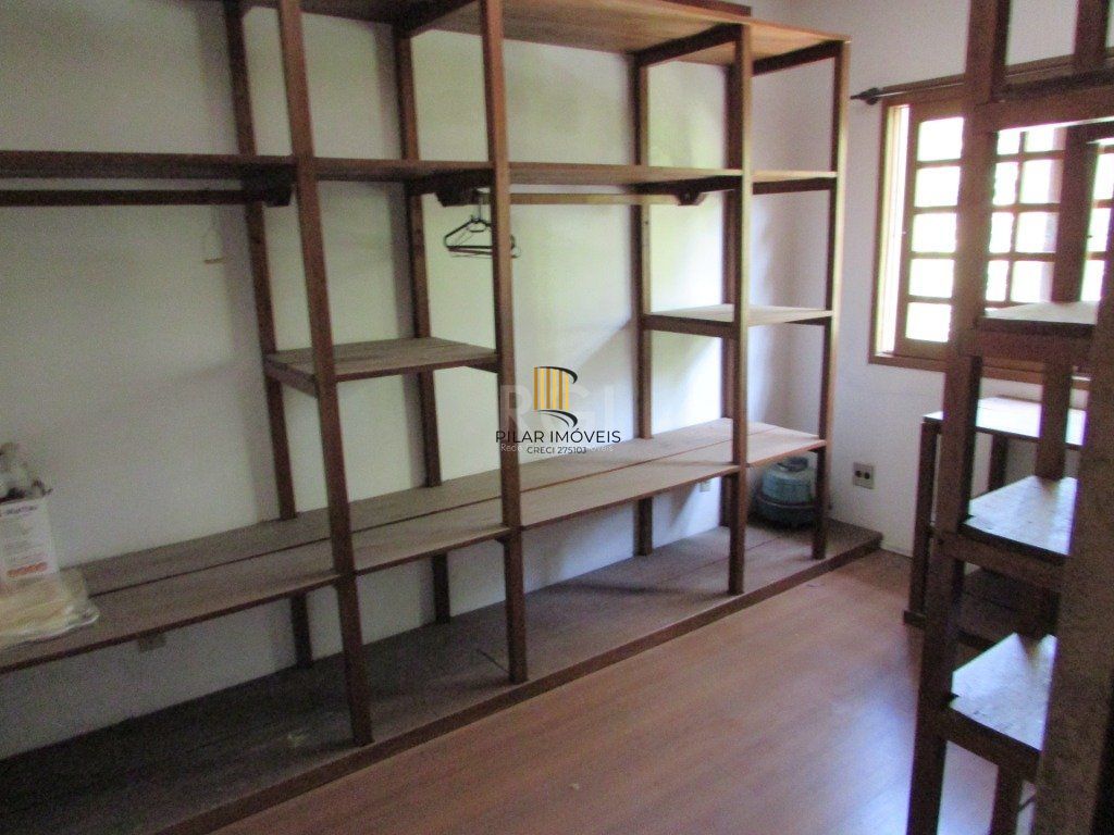 Casa Condominio para Venda - 200m², 3 dormitórios, sendo 1 suites, 4 vagas - São Lucas