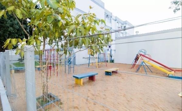 Apartamento no Camaquã de 3 dormitórios