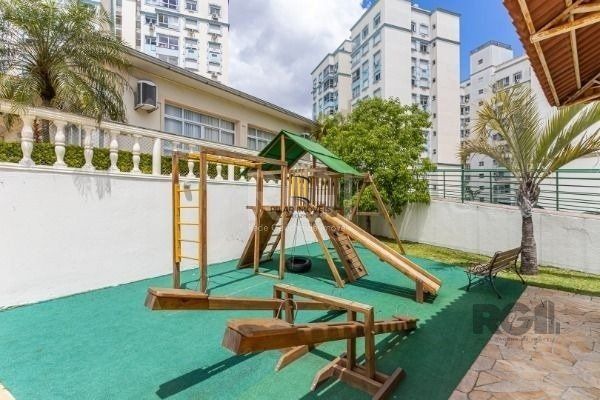 Apartamento na Cavalhada de 3 dormitórios vaga e infra