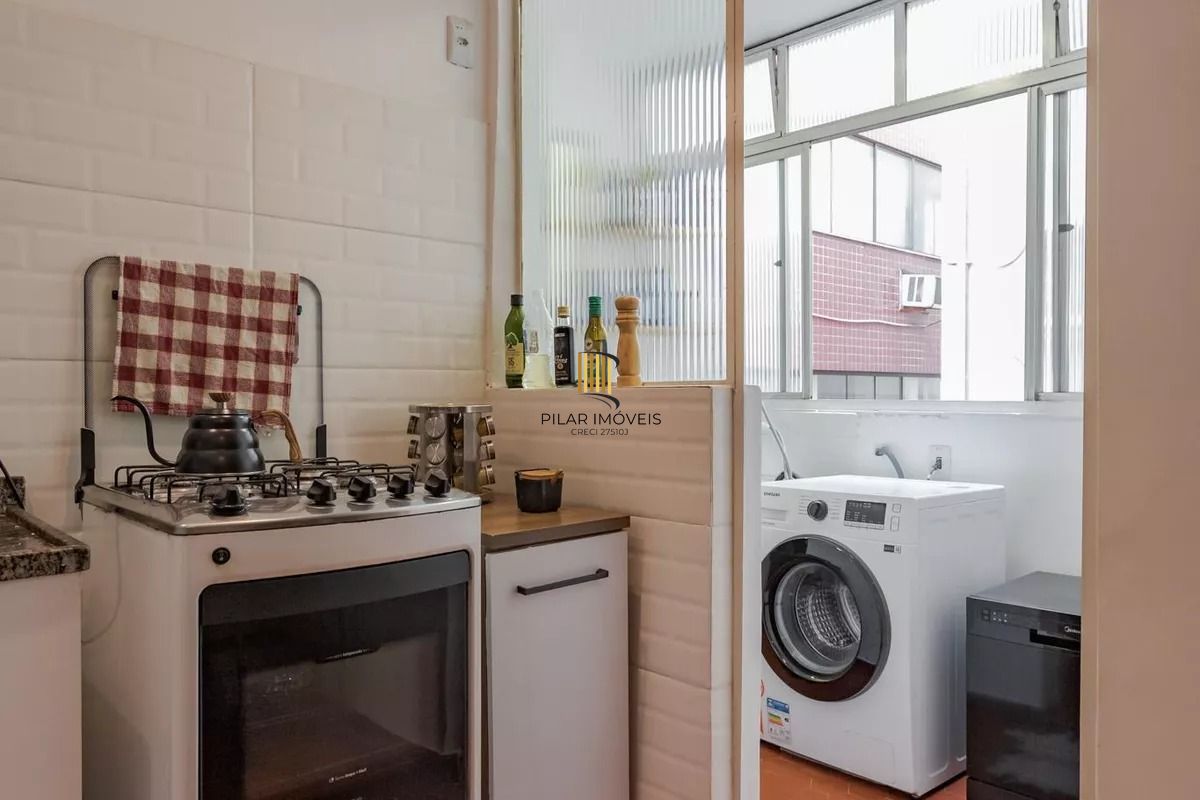 Apartamento no bairro Independência de 3 dormitórios