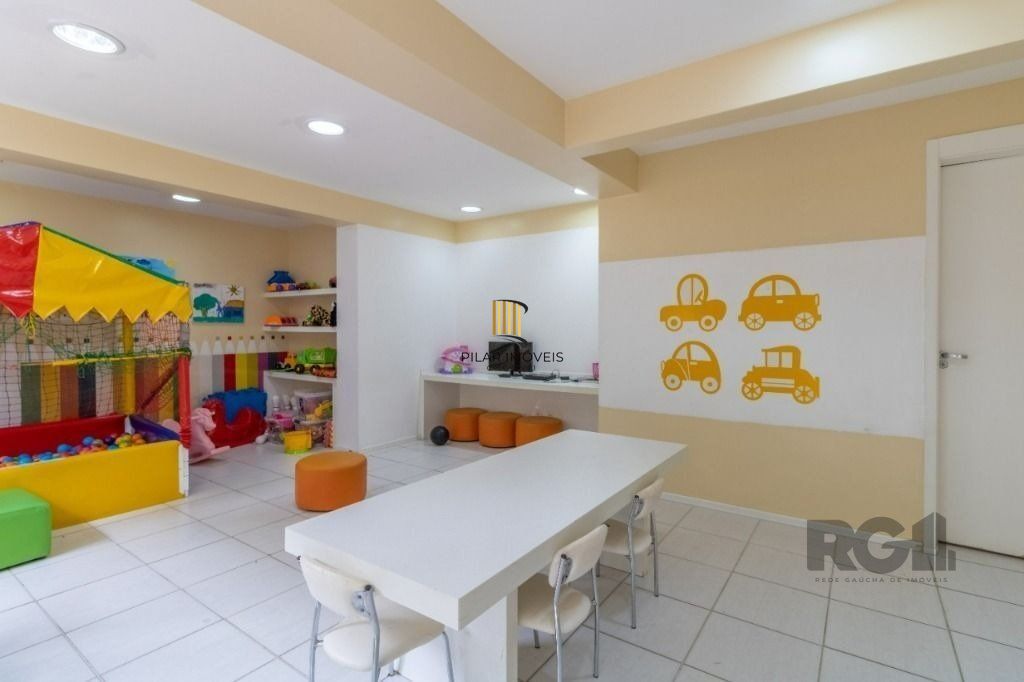 Apartamento no Sarandi de 2 dormitórios infra e vaga