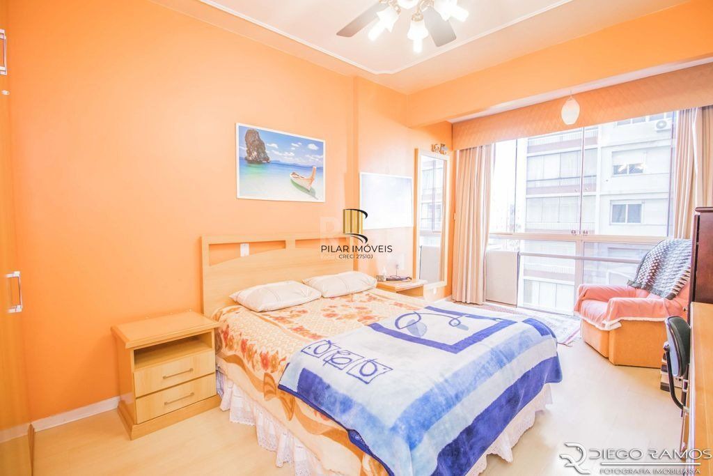 Apartamento para Venda - 207.97m², 4 dormitórios, sendo 1 suites, 1 vaga - Moinhos de Vento