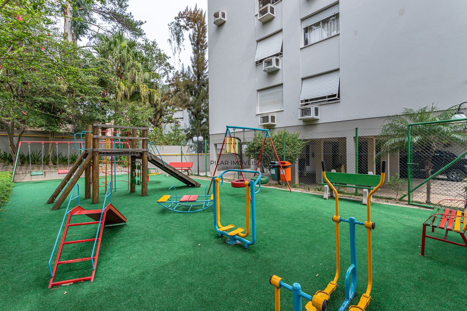 Apartamento no Passo D'areia de 3 dormitórios vaga e infra