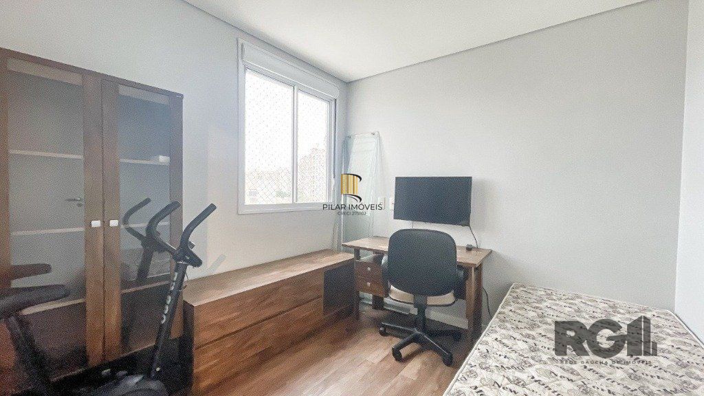 Apartamento no Sarandi de 3 dormitórios e vaga