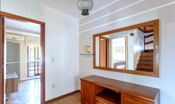 Casa sobrado no bairro Sarandi de 3 dormitórios e 2 vagas