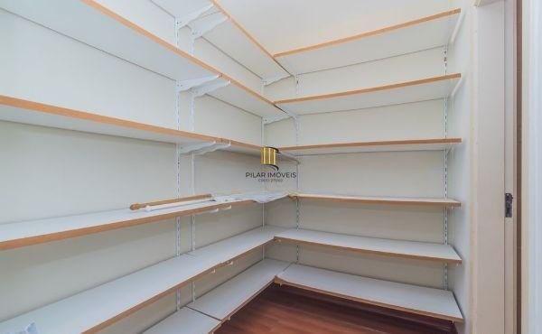 Casa em Condomínio em Ipanema de 3 dormitórios e 2 vagas