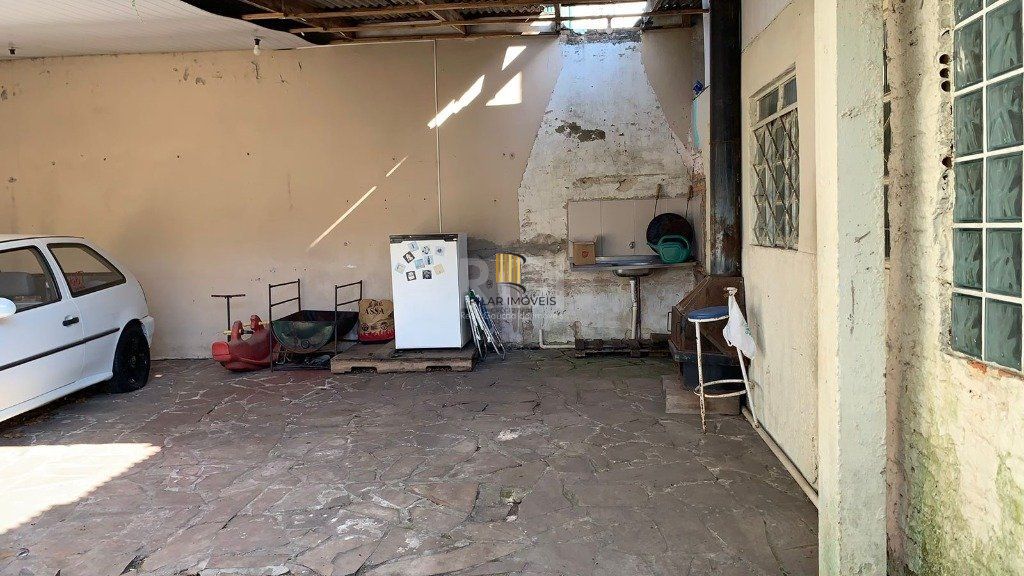 Casa 4 dormitórios 3 banheiros garagem coberta para 3 + carros