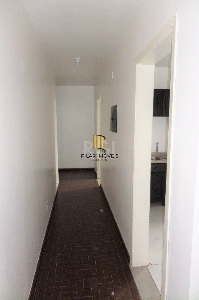 Casa no bairro Jardim Botânico de 3 dormitórios e 2 vagas
