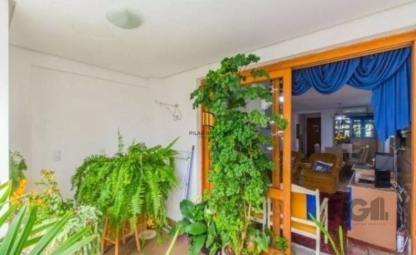 Apartamento com 3 dormitórios sendo 1 suíte à venda, 108 m²