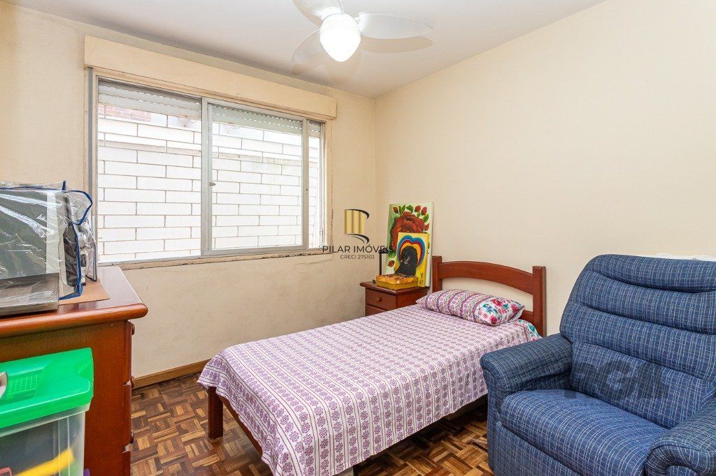 Apartamento de  2 dormitórios no Petrópolis térreo