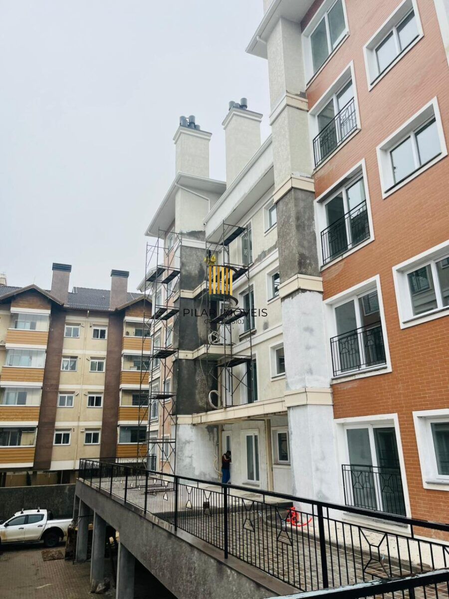 Apartamento no Centro de Canela de 2 dormitórios e vaga