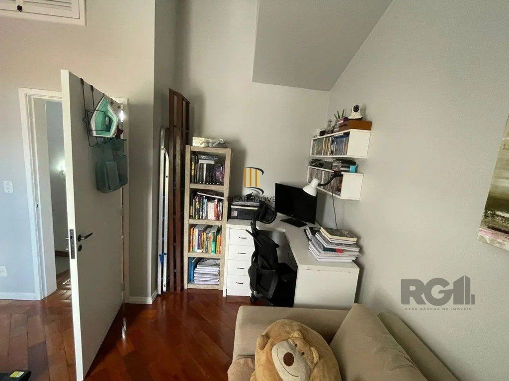 Sobrado 2 dormitórios no bairro Morro Santana