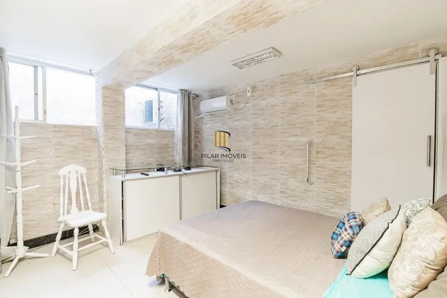 Casa 4 dormitórios no bairro Chácara das Pedras