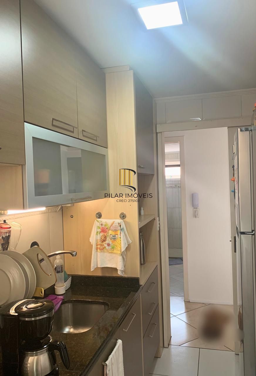 Apartamento no bairro Vila Ipiranga de 2 dormitórios e vaga