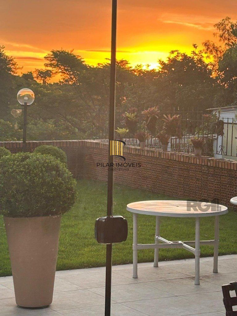 Casa de Condomínio 3 dormitórios no bairro Santa Tereza