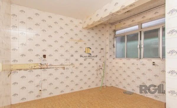 Apartamento de 2 dormitórios com vaga coberta