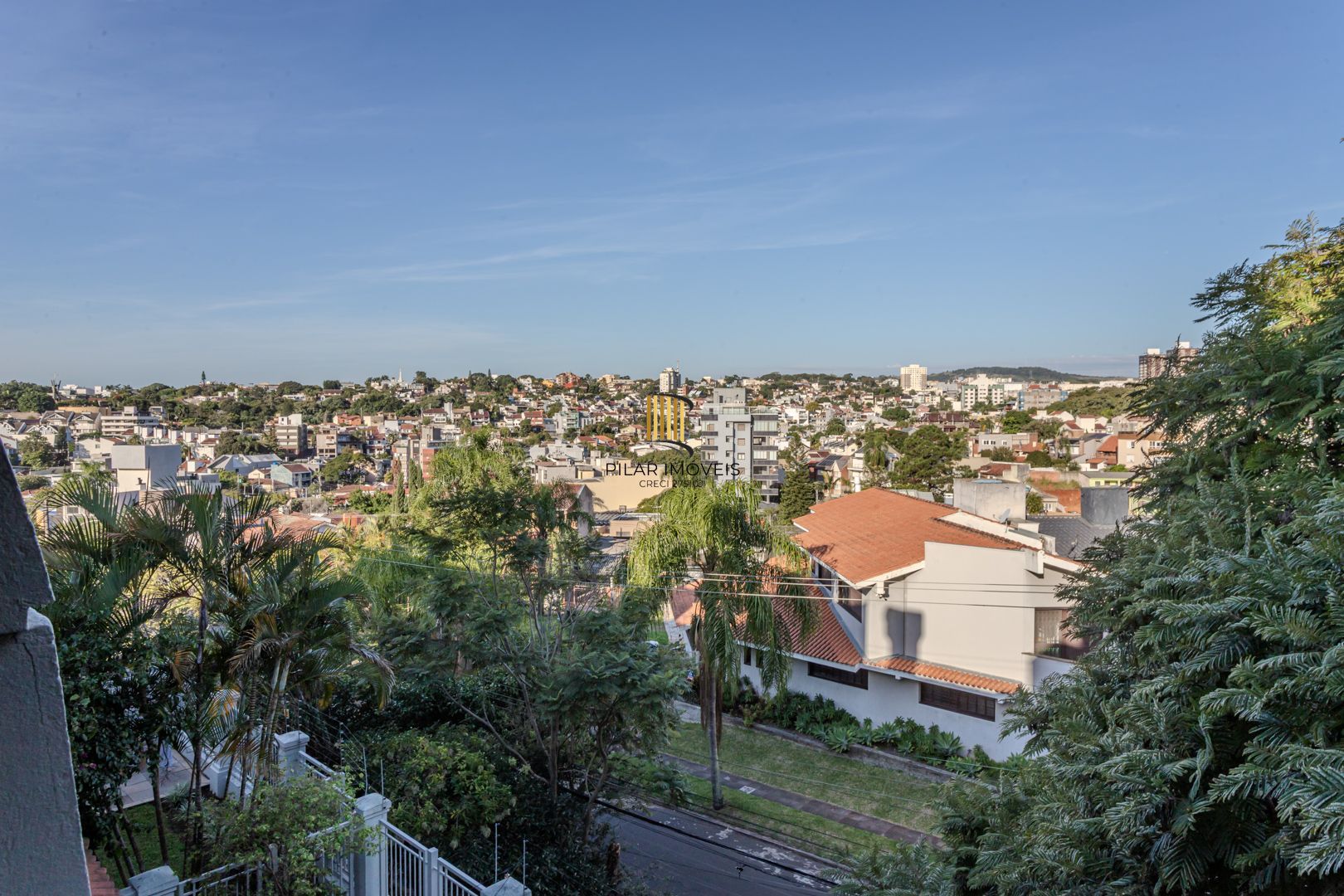 Casa de Condomínio 5 dormitórios no bairro Três Figueiras