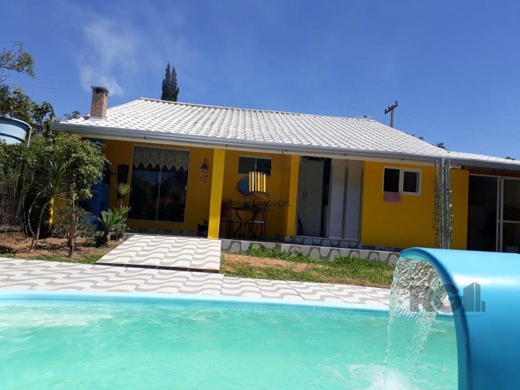 Casa no Condomínio Cantegrill em Viamão