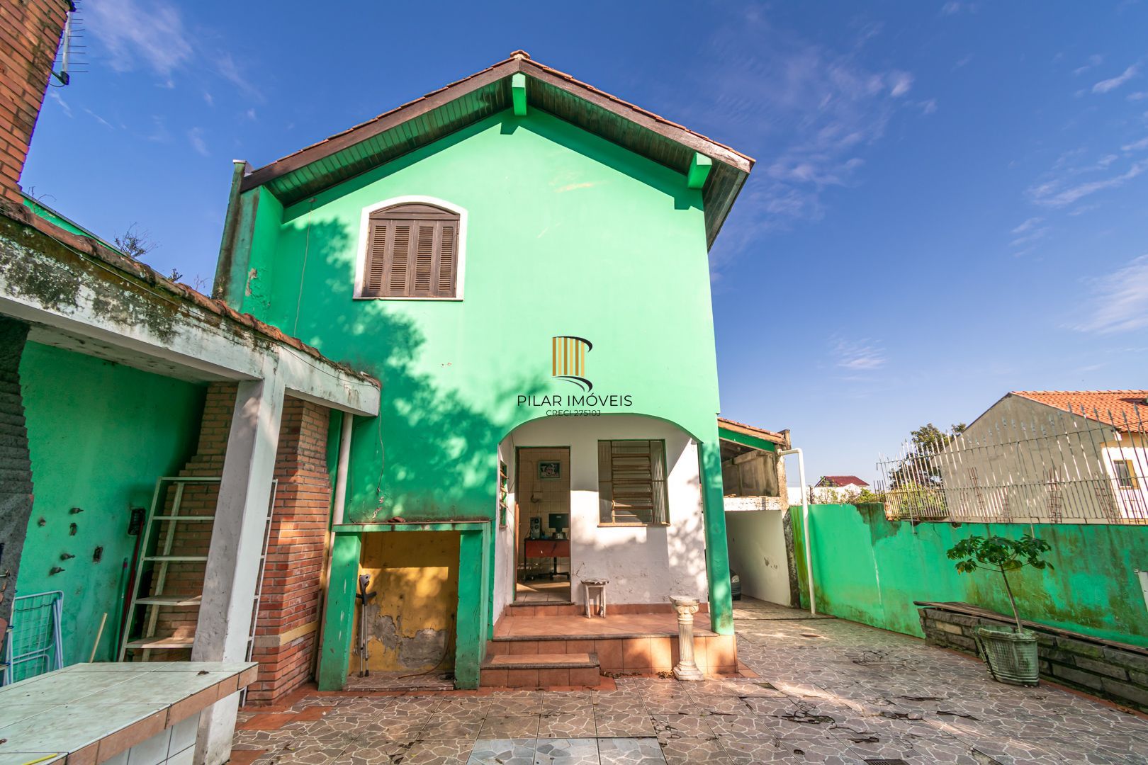 Casa 5 dormitórios no bairro Jardim Sabará