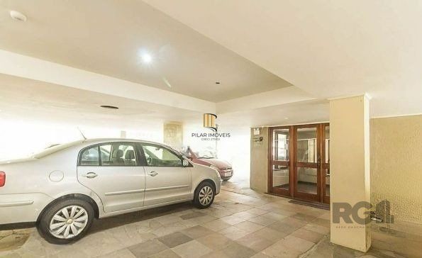 Apartamento de 2 dormitórios e vaga Desocupado