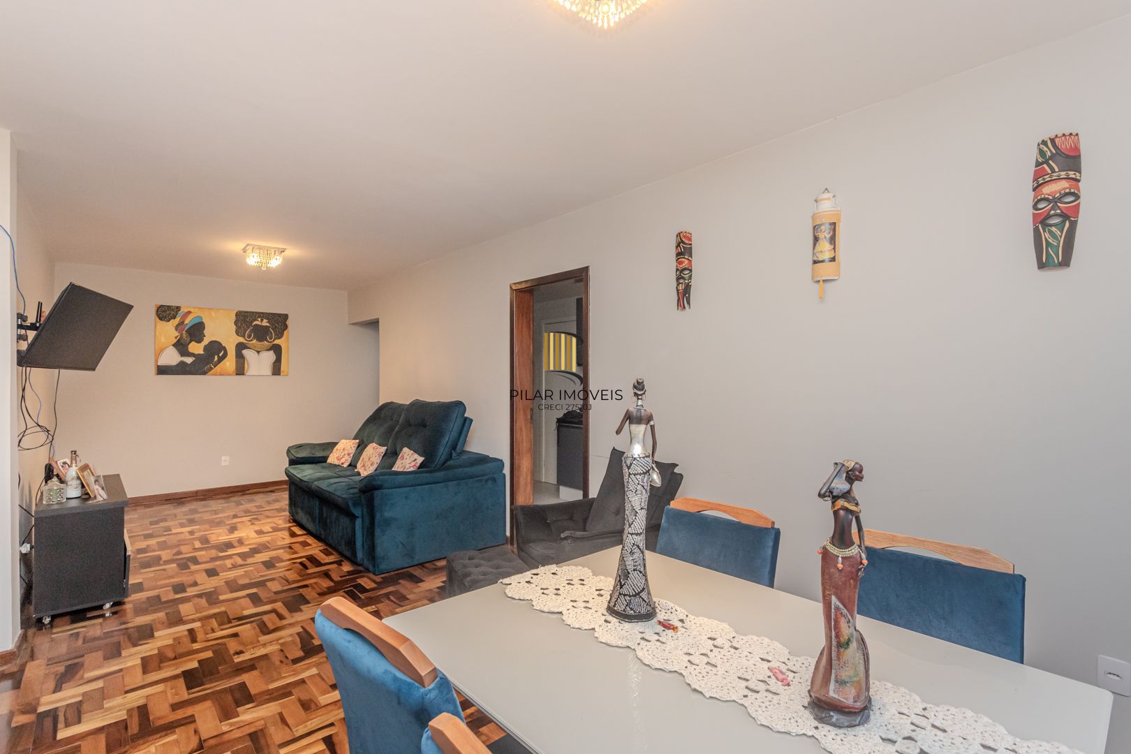 OCASIÃO 3 dormitórios, suíte e vaga, 106m² privativos, por R$ 400 mil