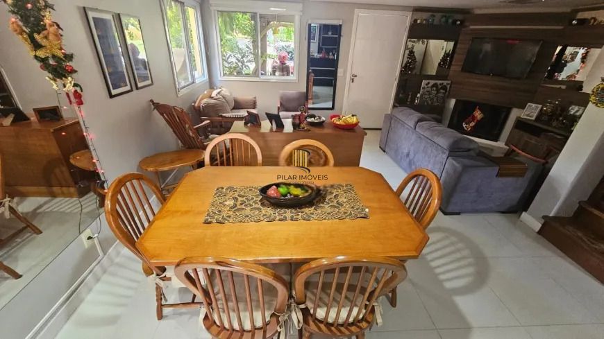 Casa de Condomínio 3 dormitórios no bairro Mário Quintana