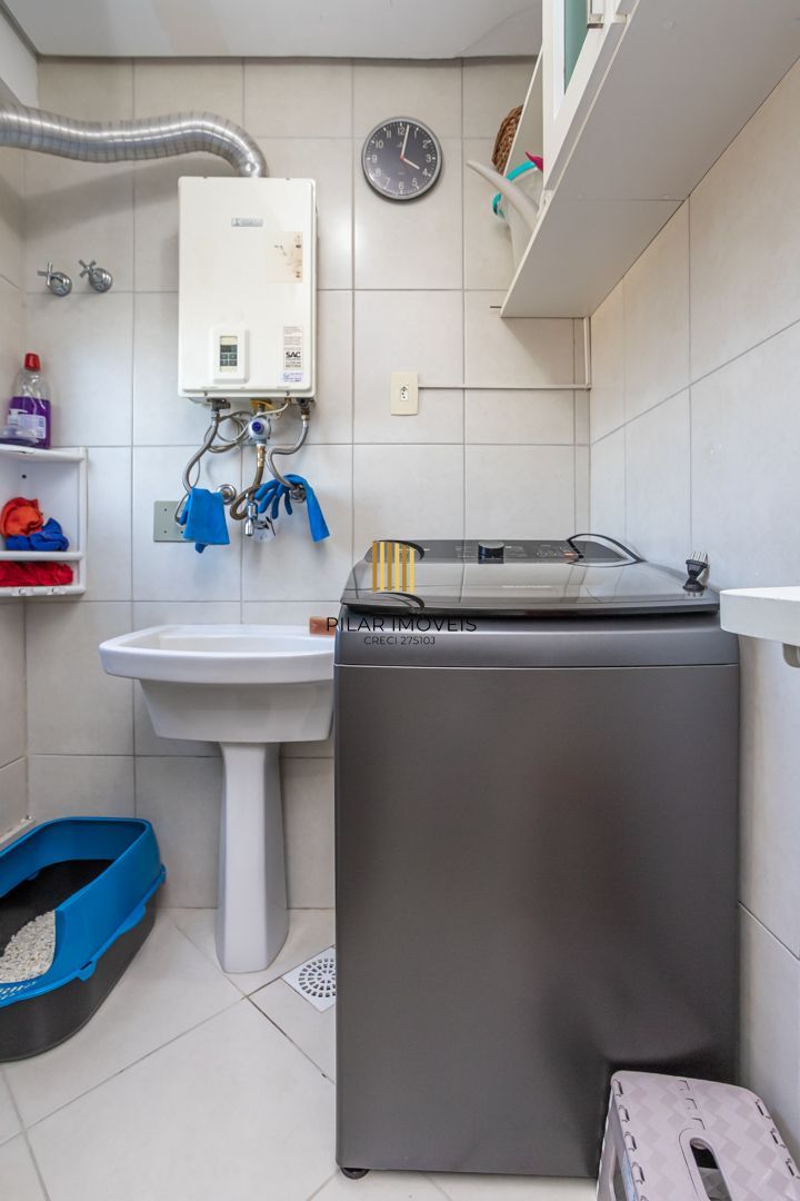 Apartamento no Cristal de 3 dormitórios , 2 vagas e infra