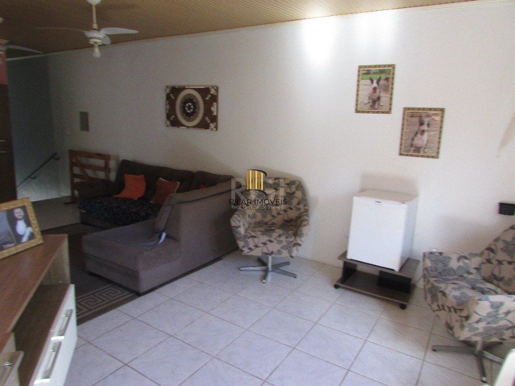 Casa para Venda - 180m², 3 dormitórios, 2 vagas - Jardim Carvalho