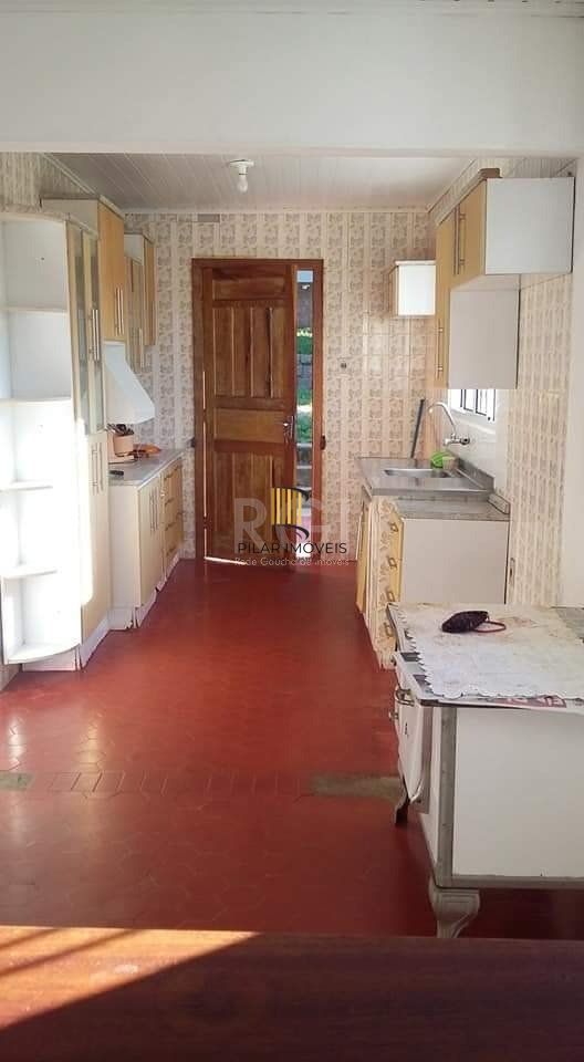 Casa para Venda - 68m², 2 dormitórios, 1 vaga - Belém Novo