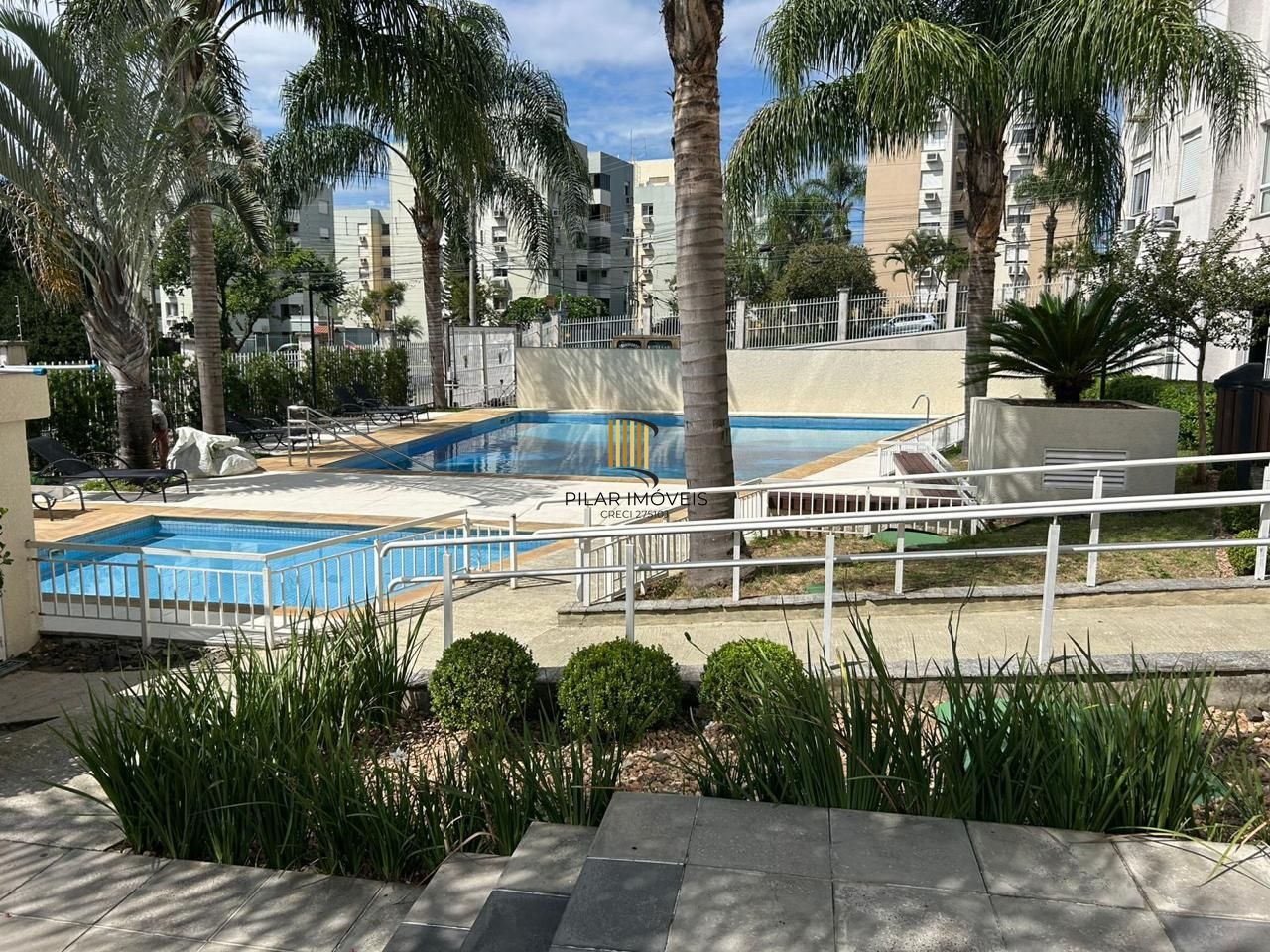 Apartamento no Sarandi de 3 dormitórios e 2 vagas