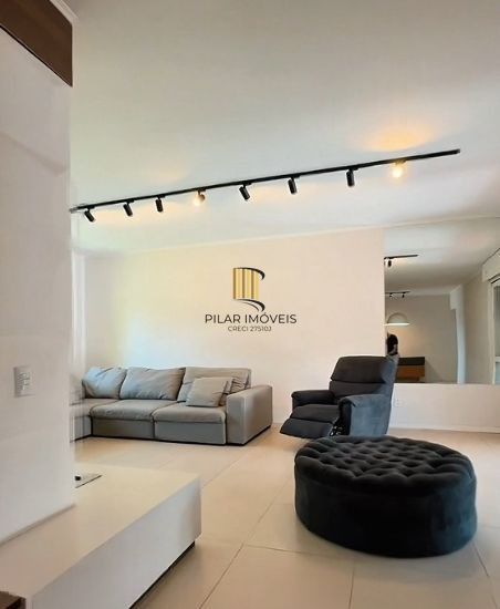 Casa no Bairro Jardim Lindóia de 3 dormitórios e 3 vagas