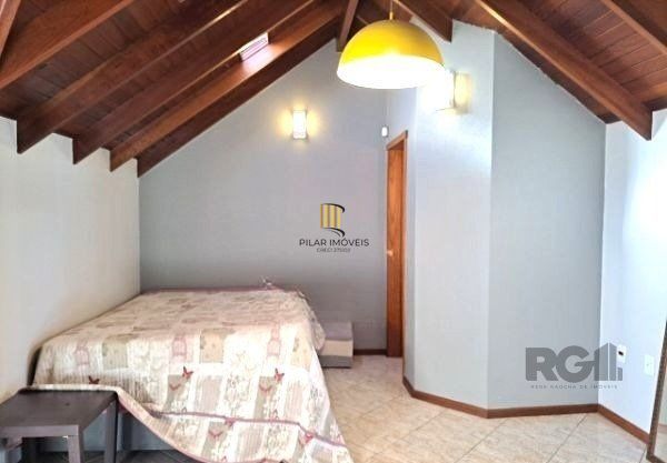 Casa em condomínio em Ipanema de 3 dormitórios e 2 vagas