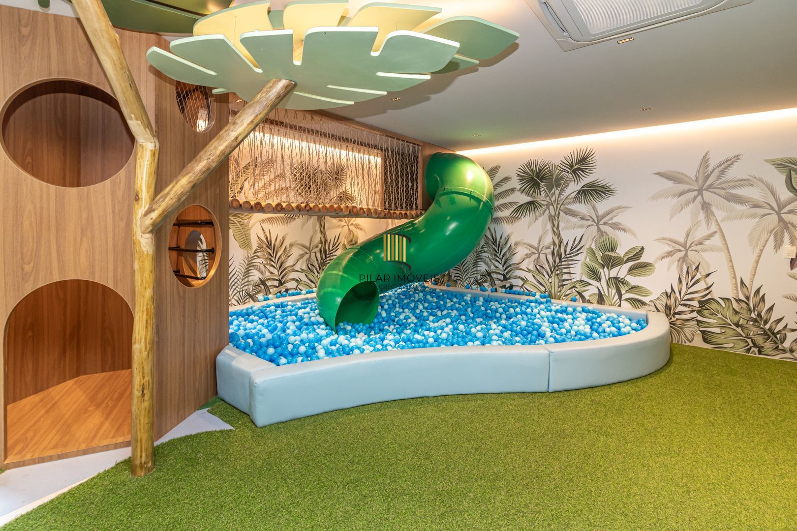 Apartamento NOVO no Go Cidade Baixa de 2 dormitórios vaga e infra