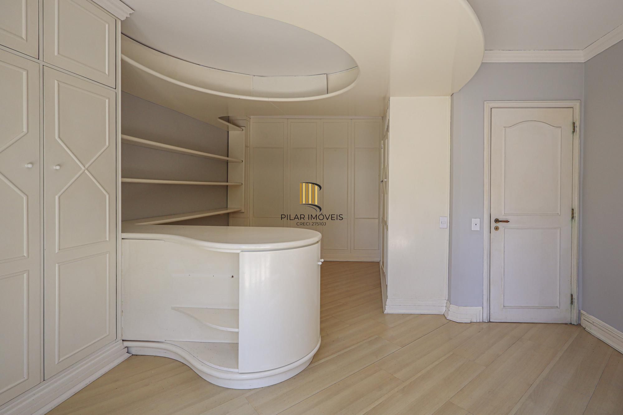 Apartamento a venda no bairro Mont' Serrat