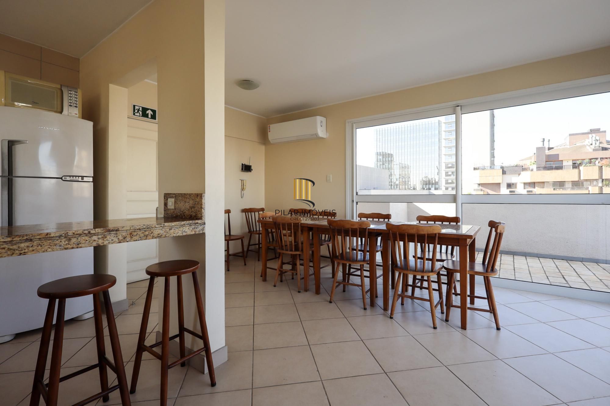 Apartamento a venda no bairro Mont' Serrat