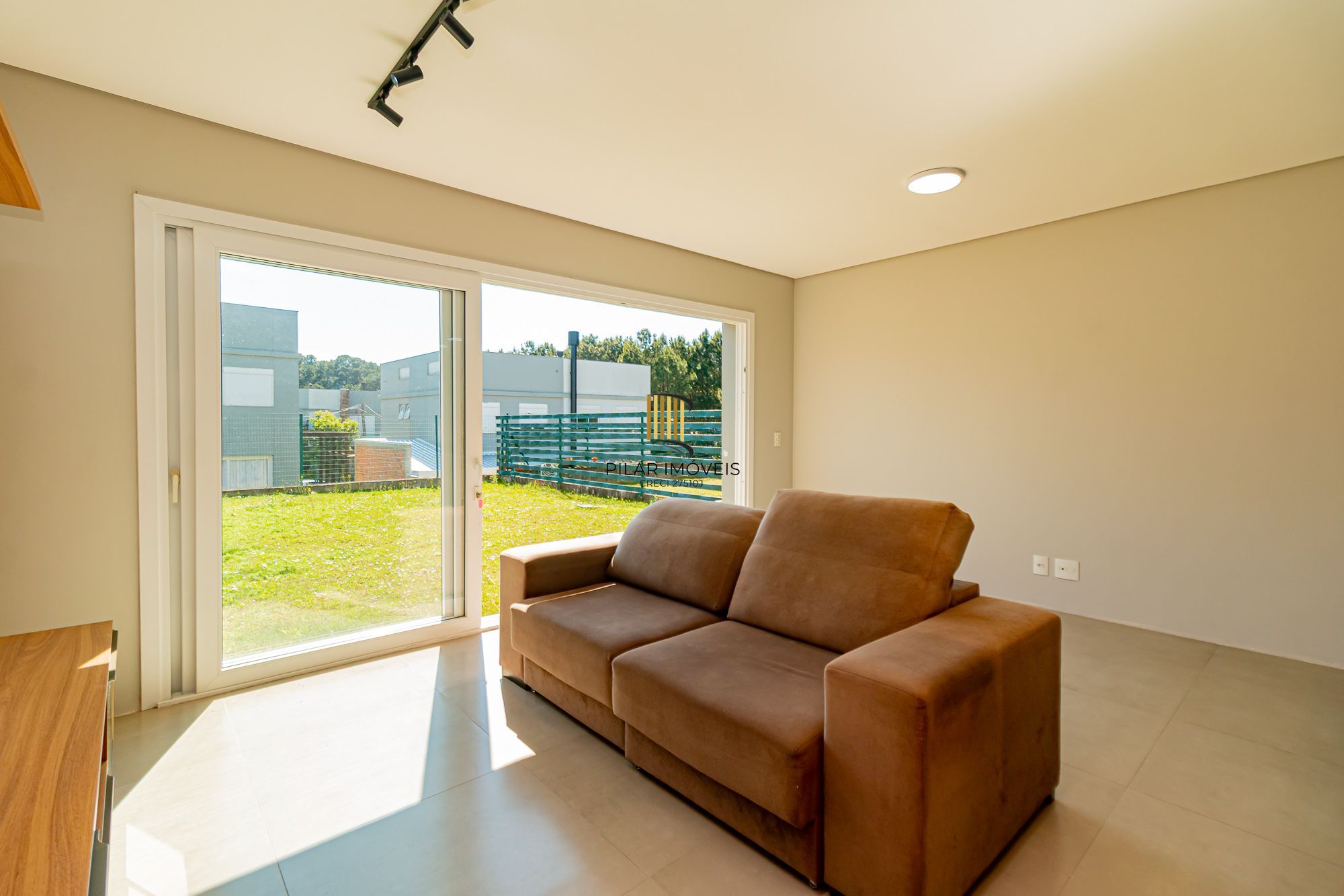 Casa em condomínio a venda na Lomba do Pinheiro