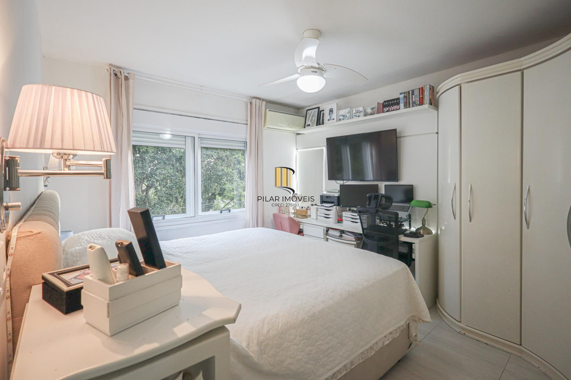 Apartamento a venda no bairro Petrópolis