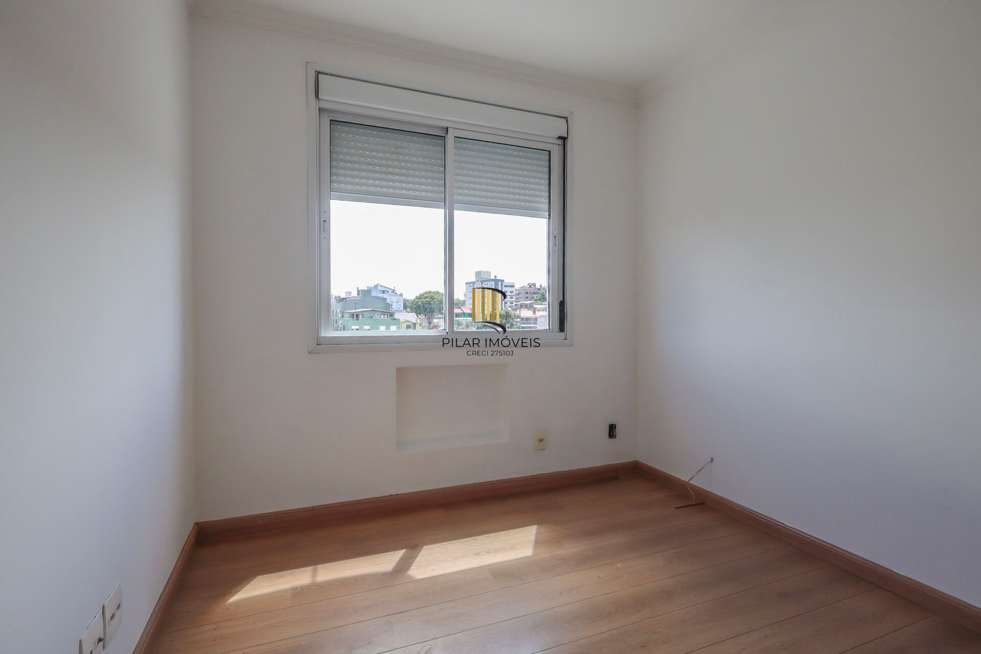 Apartamento à venda no bairro Jardim Lindóia em Porto Alegre/RS