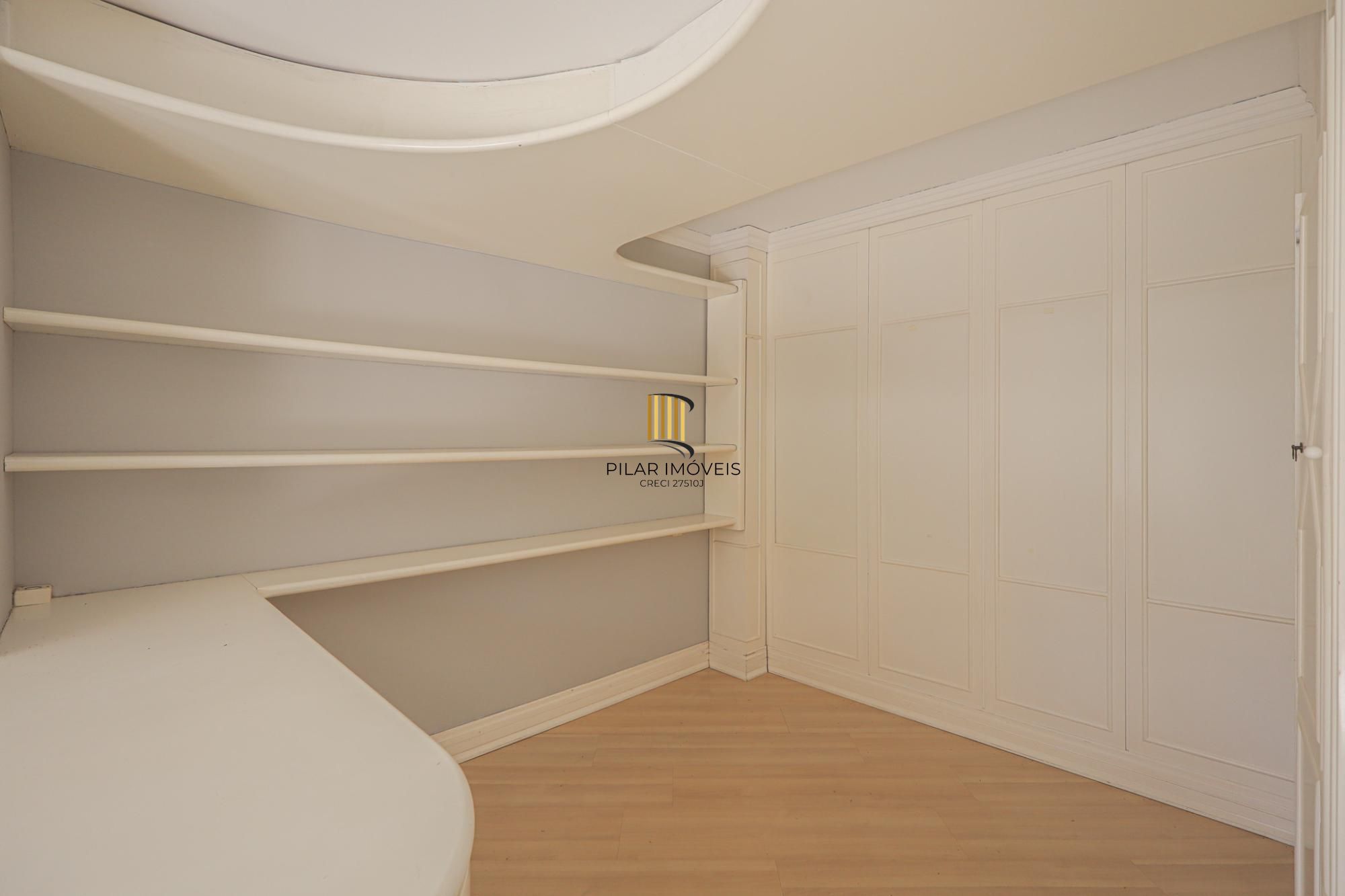 Apartamento a venda no bairro Mont' Serrat