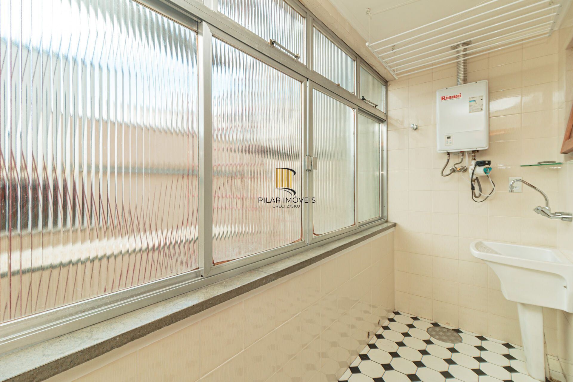 Apartamento à venda no bairro Jardim Planalto em Porto Alegre/RS