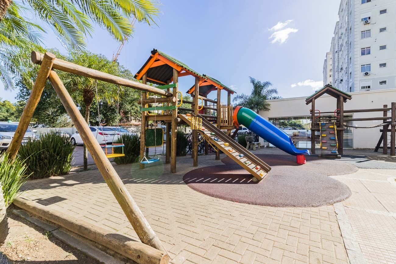 Apartamento à venda no bairro Alto Petropolis em Porto Alegre/RS
