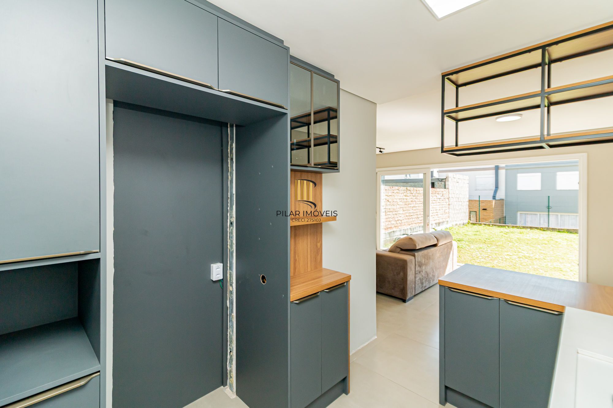 Casa em condomínio a venda na Lomba do Pinheiro